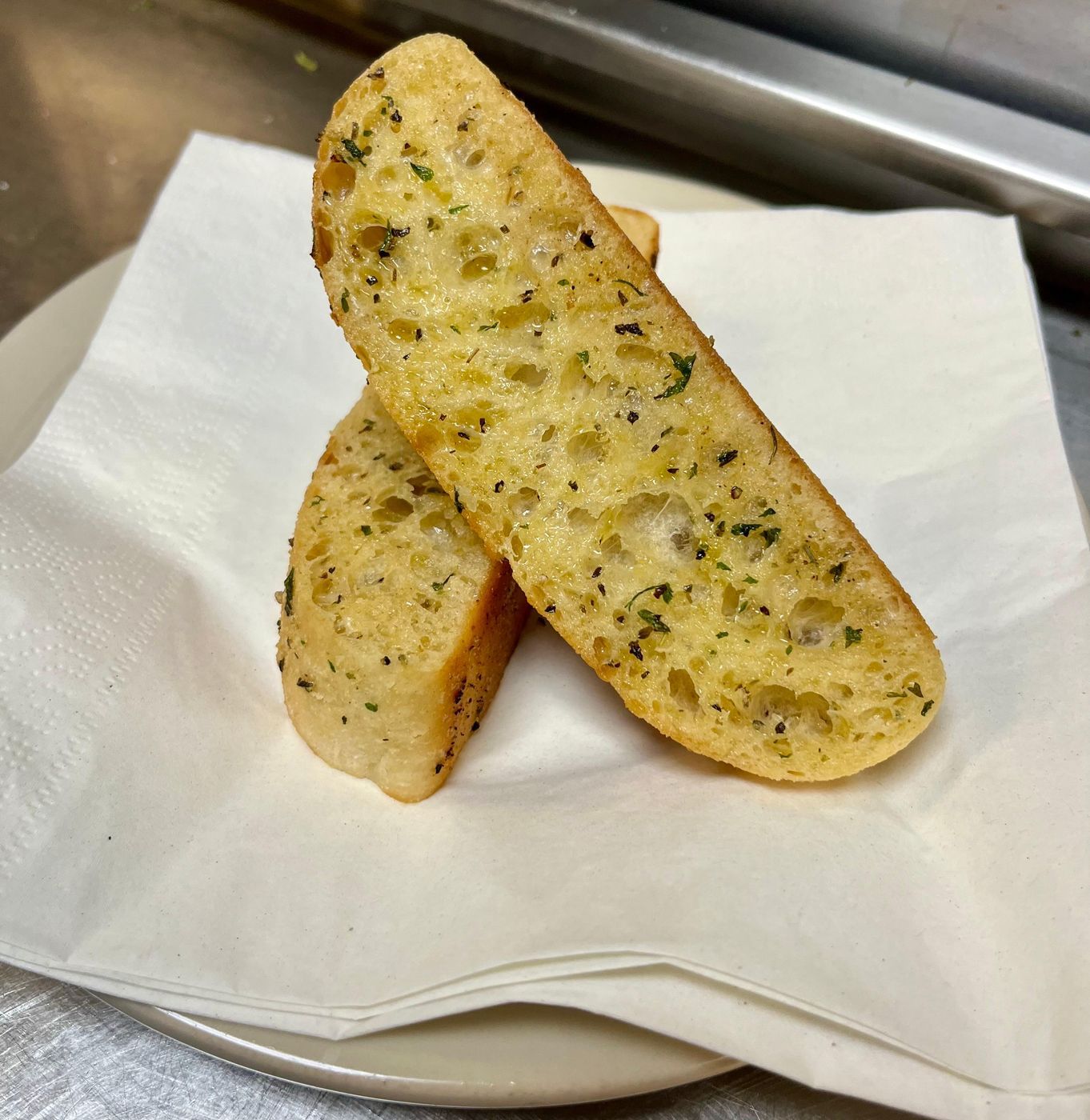 1/2 Garlic Bread