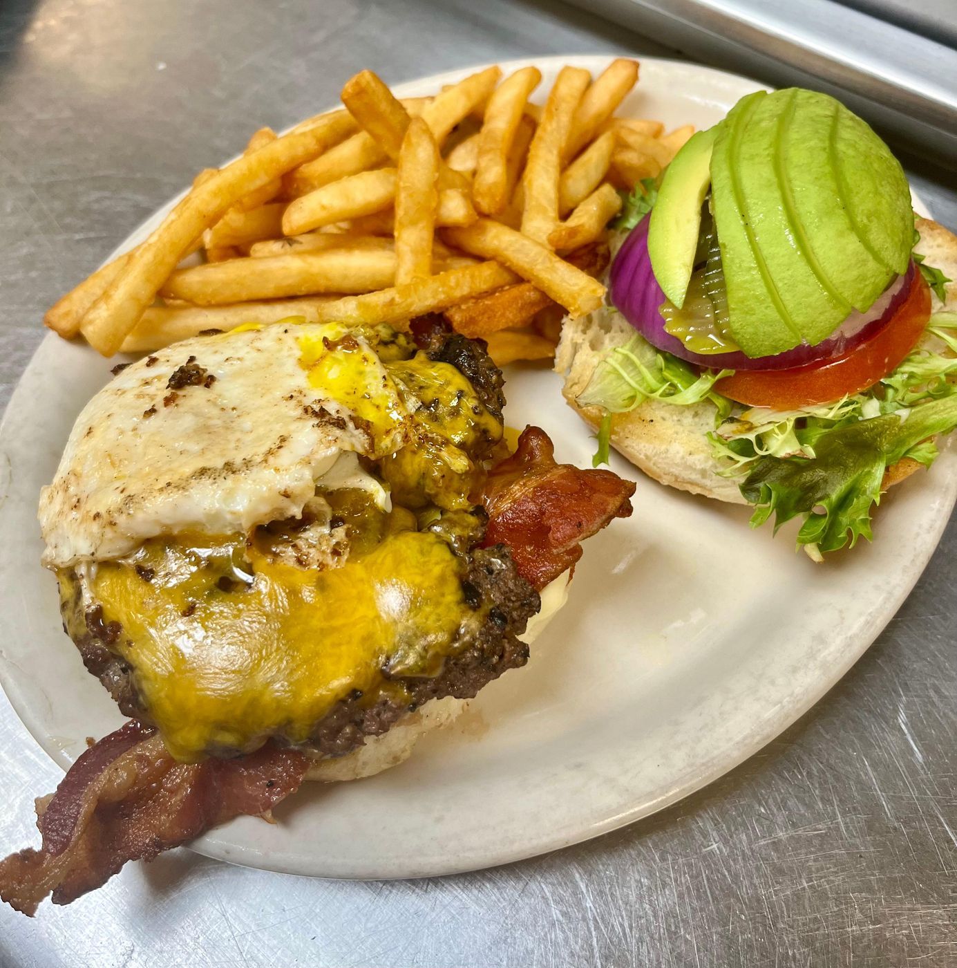 Egg/Bacon/Avo Burger